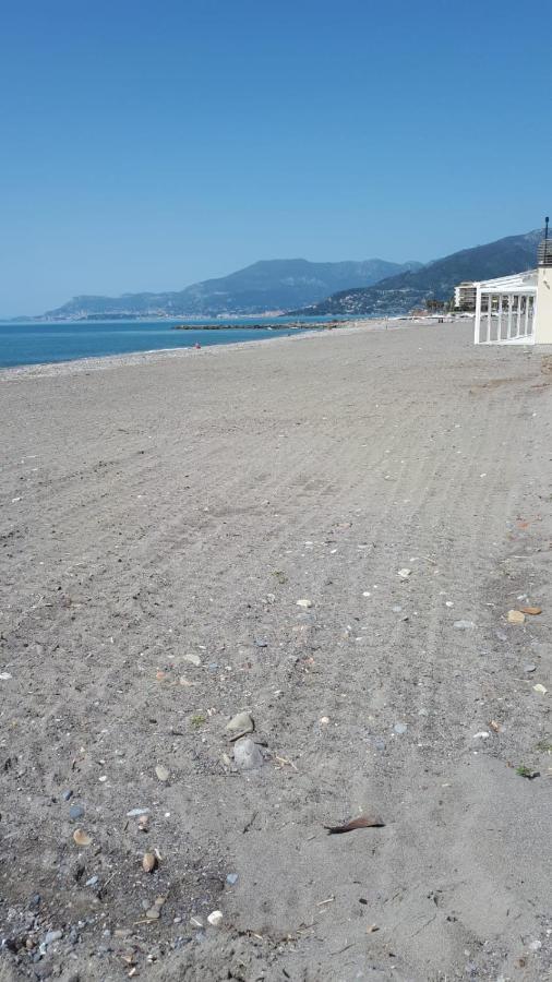 Agriturismo Terre Di Mare Bordighera Vallecrosia Eksteriør billede